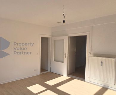 Helle gepflegte Wohnung mit Balkon