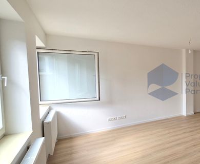 Modern, hell, großzügig: Stilvolles 1-Zimmer-Apartment mit begehbarem Kleiderschrank