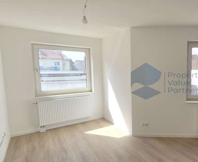Modernes, helles 1-Zimmer-Apartment mit begehbarem Kleiderschrank