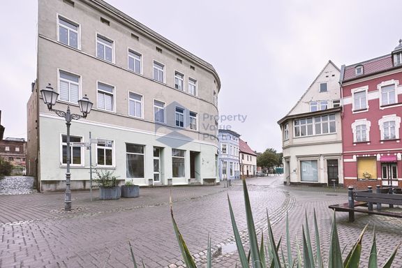 Ladeneinheit im Zentrum (Rathausplatz und Marktplatz) &ndash; teilbare Fl&auml;che