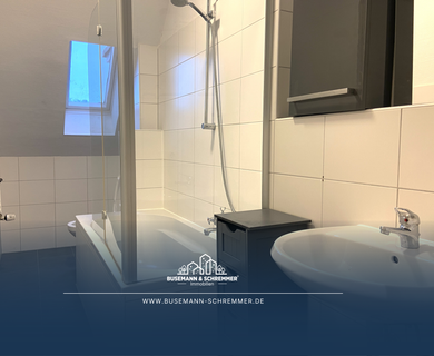 Helle 2-Zimmer-Dachgeschosswohnung in begehrter Südstadtlage