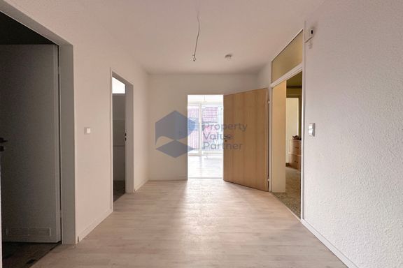 Helle 2-Zimmerwohnung mit kleiner Loggia