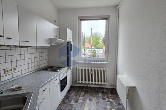 Kompakte 2,5-Zimmer-Wohnung mit hervorragender Anbindung und Nahversorgung in Großburgwedel.