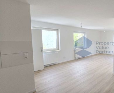 Modern, hell, großzügig: Stilvolle 3-Zimmer-Wohnung mit offenem Wohn-Essbereich
