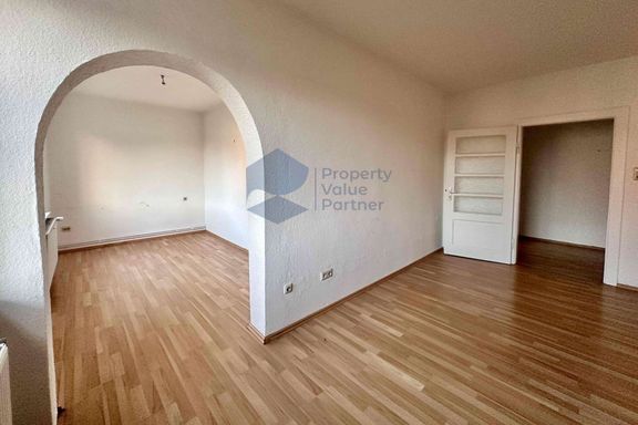 Helle Wohnung mit durchdachtem Grundriss. Ideal für Singles oder Paare.