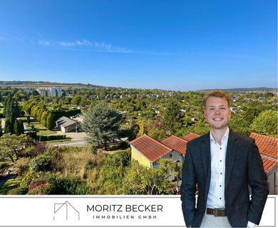 Ausblick inklusive! Ein- bis Dreifamilienhaus auf Erbbaugrundstück am Moritzberg.